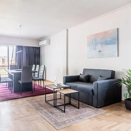 Spacious And Sunlit Seaside Flat * Athens